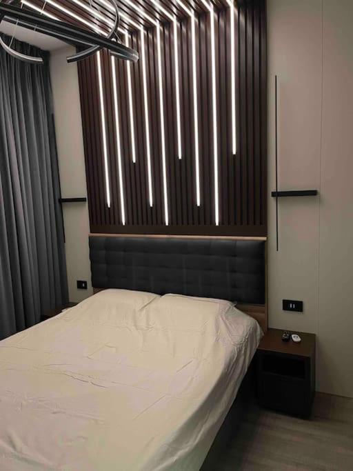 Ath Modern Homes - Luxury Apartment In The City Center Iasi Exterior foto